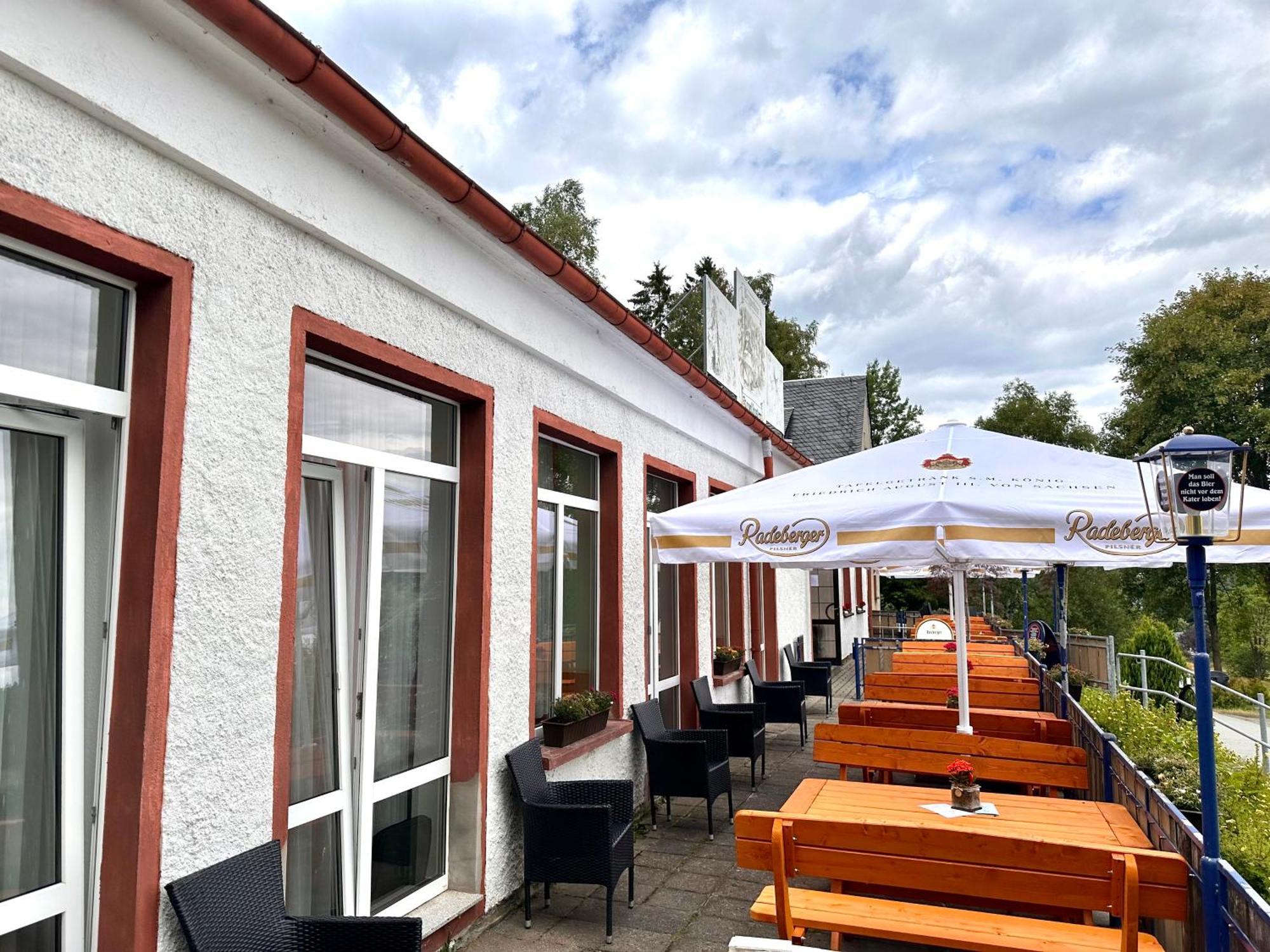 Pension Und Berggasthaus Kapellenstein Geyer Exterior photo
